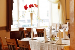 Restaurant Tablecloths and napkin service