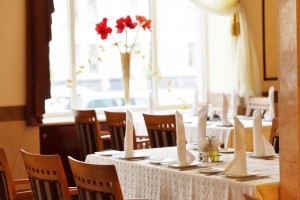 Expand with a Restaurant Table Cloth and Napkin Service